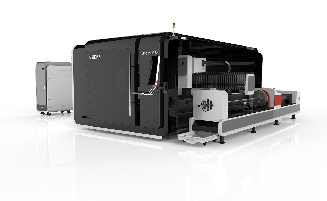 Mașini de tăiat cu laser pentru table și țevi cu carenaj