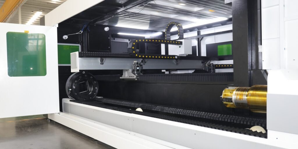 Seria GAR Masina de taiat cu laser tabla si tevi